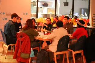 Role Models Christmas Tree 2025-12-15_Studierende und Alumni_Foto Martin Schulz