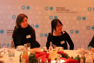 Role Models Christmas Tree 2025-12-15_Studierende und Alumni_Foto Martin Schulz