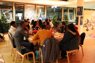 Role Models Christmas Tree 2025-12-15_Studierende und Alumni_Foto Martin Schulz