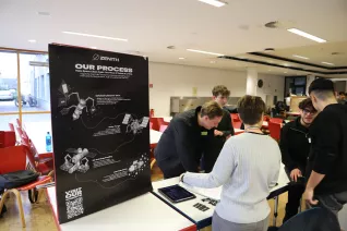 Messesimulation Wirtschaftsinformatik StA 20251204 Foto Juri Kuestenmacher 028.JPG