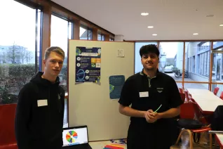 Messesimulation Wirtschaftsinformatik StA 20251204 Foto Juri Kuestenmacher 039.JPG