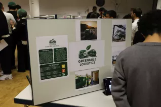 Messesimulation Wirtschaftsinformatik StA 20251204 Foto Juri Kuestenmacher 072.JPG