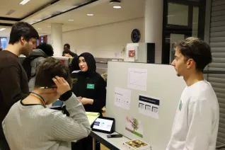 Messesimulation Wirtschaftsinformatik StA 20251204 Foto Juri Kuestenmacher 078.JPG