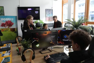 25.02.2026 Besuch Albert-Einstein-Gymnasium (AEG) im FB Informatik