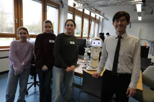 25.02.2026 Besuch Albert-Einstein-Gymnasium (AEG) im FB Informatik