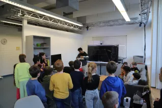 Kinderuni Roboter echt erleben StA 20260319 Foto Juri Kuestenmacher 22.JPG