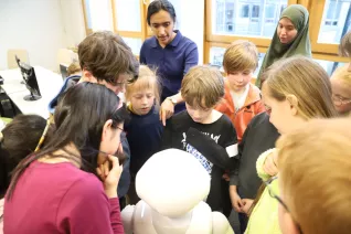 Kinderuni Roboter echt erleben StA 20260319 Foto Juri Kuestenmacher 43.JPG