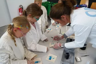 Kinderuni Geheimnis der Gene Rhb 20260423 Foto Juri Kuestenmacher 044.JPG