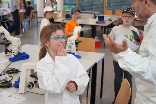 Kinderuni Geheimnis der Gene Rhb 20260423 Foto Juri Kuestenmacher 059.JPG