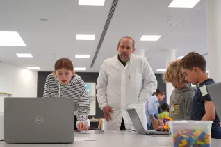 Kinderuni Geheimnis der Gene Rhb 20260423 Foto Juri Kuestenmacher 079.JPG