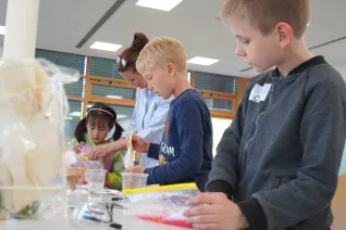 Kinderuni Geheimnis der Gene Rhb 20260423 Foto Juri Kuestenmacher 086.JPG