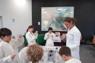 Kinderuni Geheimnis der Gene Rhb 20260423 Foto Juri Kuestenmacher 104.JPG