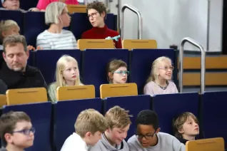 Kinderuni Diplomfeier Audimax StA 20260611 Foto Juri Kuestenmacher 007.JPG