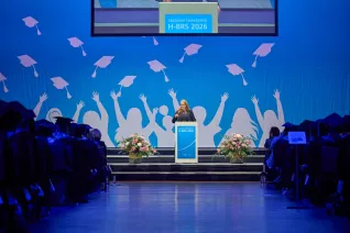 absolventenfeier-festakt-20261024-054-nd.jpg