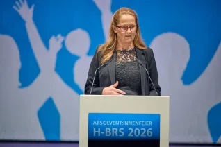absolventenfeier-festakt-20261024-055-nd.jpg