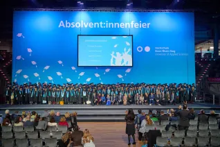 absolventenfeier-festakt-20261024-165-nd.jpg