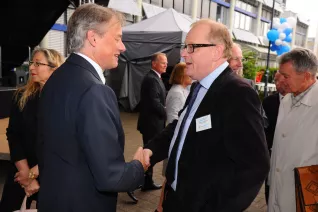 20_jahre_h-brs_begruessung_20150619_foto_c._adolph_089.jpg(DE)