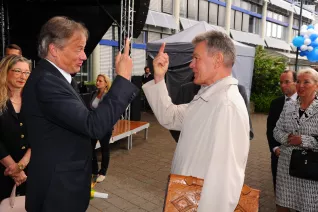 20_jahre_h-brs_begruessung_20150619_foto_c._adolph_090.jpg(DE)