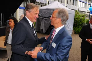 20_jahre_h-brs_begruessung_20150619_foto_c._adolph_100.jpg(DE)