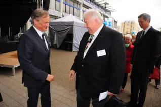 20_jahre_h-brs_begruessung_20150619_foto_c._adolph_108.jpg(DE)