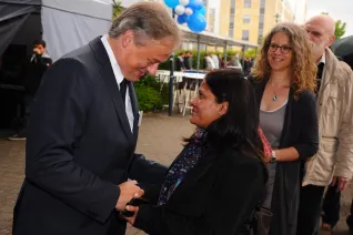 20_jahre_h-brs_begruessung_20150619_foto_c._adolph_150.jpg(DE)