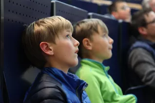 25_kinderuni_brs_motorsport_sta_2010427_foto_j._kuestenmacher.jpg (DE)