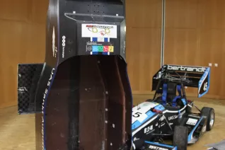 33_kinderuni_brs_motorsport_sta_2010427_foto_j._kuestenmacher.jpg (DE)