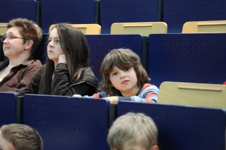 34_kinderuni_brs_motorsport_sta_2010427_foto_j._kuestenmacher.jpg (DE)