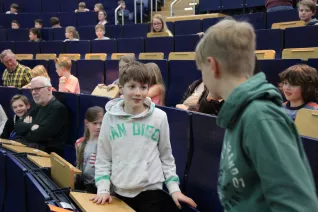 41_kinderuni_brs_motorsport_sta_2010427_foto_j._kuestenmacher.jpg (DE)