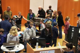 47_kinderuni_brs_motorsport_sta_20170427_foto_c._pesch.jpg (DE)