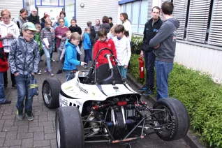 55_kinderuni_brs_motorsport_sta_20170427_foto_c._pesch.jpg (DE)