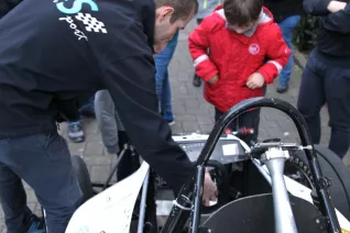 59_kinderuni_brs_motorsport_sta_20170427_foto_c._pesch.jpg (DE)