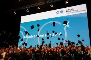 absolventenfeier2014_foto_sarah_sondermann_img_2979.jpg (DE)