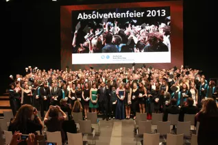 absolventenfeier_2013_img_0695.jpeg (DE)