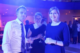 absolventenfeier_2014_party_foto_e._tritschler_img_4542.jpg (DE)