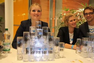 absolventenfeier_2014_party_foto_e._tritschler_img_4546.jpg (DE)