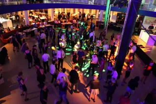 absolventenfeier_2014_party_foto_e._tritschler_img_4577.jpg (DE)