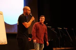 absolventenfeier_2014_web_foto_e._tritschler_43.jpg (DE)