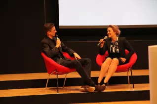 absolventenfeier_2014_web_foto_e._tritschler_60.jpg (DE)