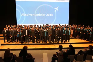 absolventenfeier_2014_web_foto_e._tritschler_71.jpg (DE)