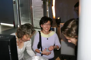 absolventenfeier_2014_web_foto_j._kuestenmacher_0125.jpg (DE)