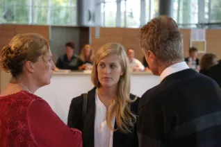 absolventenfeier_2014_web_foto_j._kuestenmacher_0191.jpg (DE)