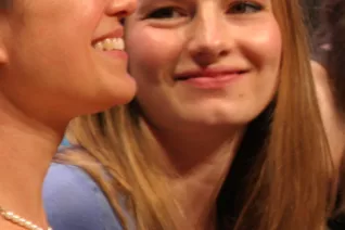 absolventenfeier_2014_web_foto_j._kuestenmacher_0536.jpg (DE)