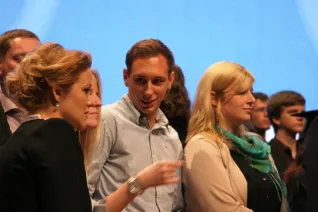 absolventenfeier_2014_web_foto_j._kuestenmacher_0552.jpg (DE)