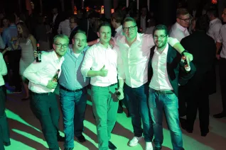 absolventenfeier_2015_party_20151024_foto_e._tritschler_img_8534.jpg (DE)