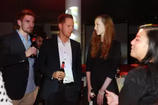 absolventenfeier_2015_party_20151024_foto_e._tritschler_img_8609.jpg (DE)