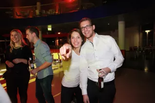 absolventenfeier_2015_party_20151024_foto_e._tritschler_img_8635.jpg (DE)