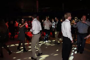 absolventenfeier_2015_party_20151024_foto_e._tritschler_img_8652.jpg (DE)