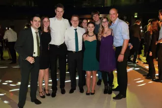 absolventenfeier_2015_party_20151024_foto_e._tritschler_img_8654.jpg (DE)