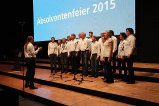 absolventenfeier_2015_telekom-forum_20151024_foto_e._tritschler_img_8307.jpg (DE)